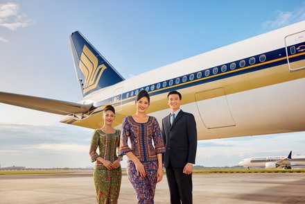 Singapore Airlines Crew