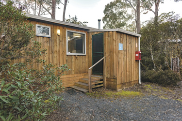 Standard Cabin (Beispiel), ©Tom Roschi