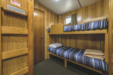 Standard Cabin, 2. Schlafzimmer (Beispiel), ©Tom Roschi