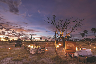 Abendessen unter den Sternen im Okavango Delta, ©Andrew Howard Photo