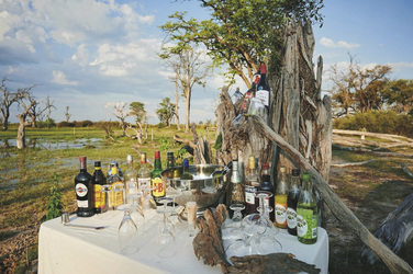 Open Air Bar im Moremi Wildreservat, ©Desert & Delta Safaris