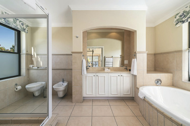 Superior Suite, ©St. James of Knysna