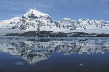 Eislandschaft und Wasserspiegelung, ©Erwin Vermeulen