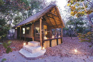 Zimmerbeispiel im Nanzhila Plains Safari Camp, ©Hidden Gems of Zambia