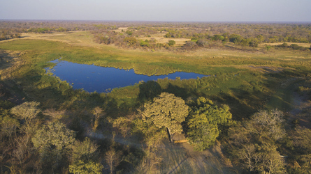 Tolle Landschaft nahe des Nanzhila Plains Safari Camp, ©Adrian Hirschi