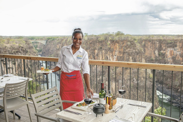 Mittagessen im Lookout Café, ©Wild Horizons